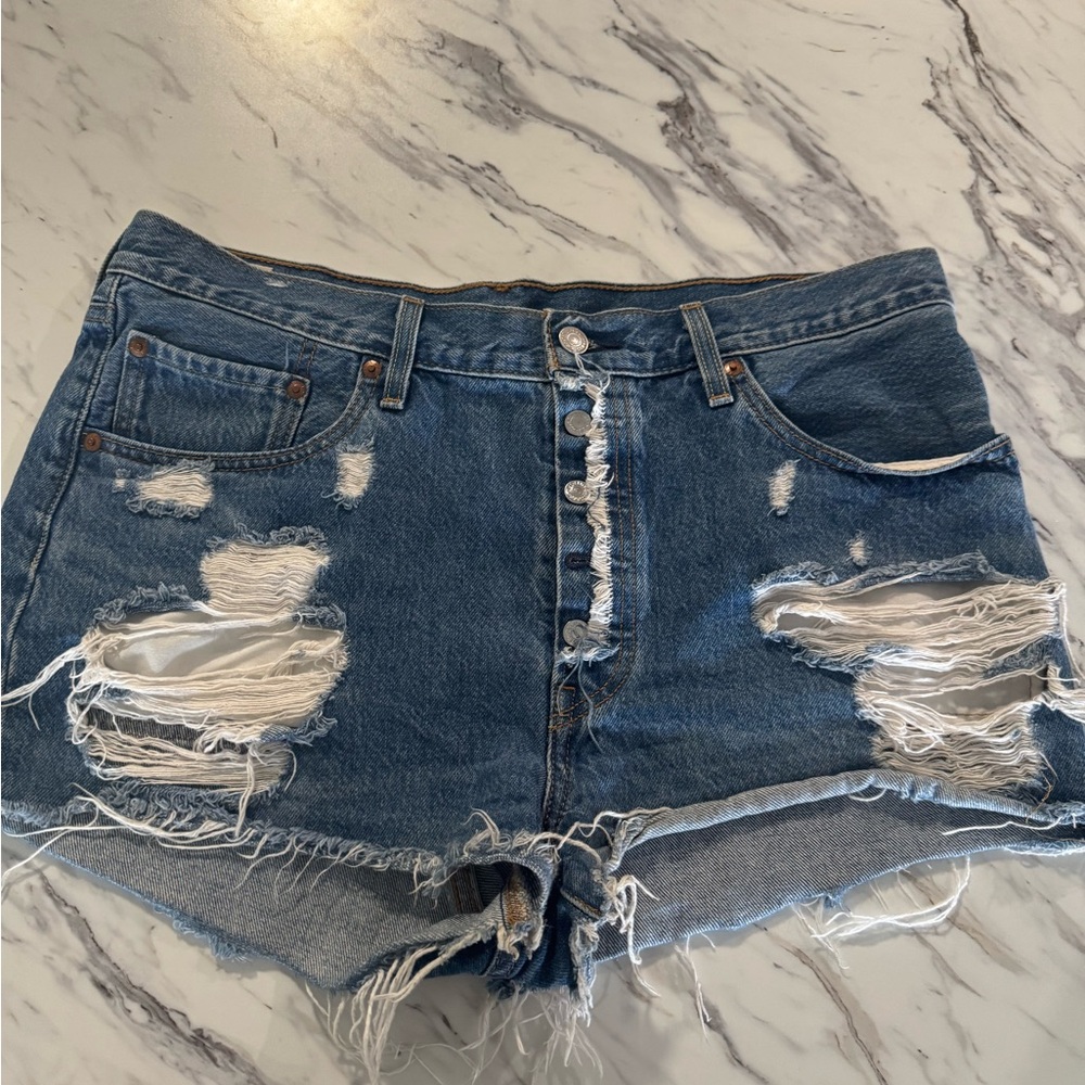 Distressed Levi’s Blue Denim Shorts